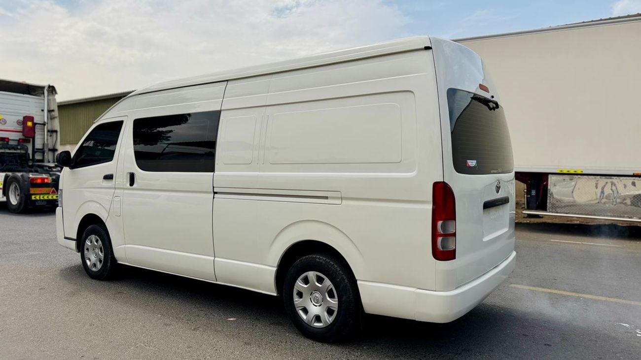 تويوتا هاياس -