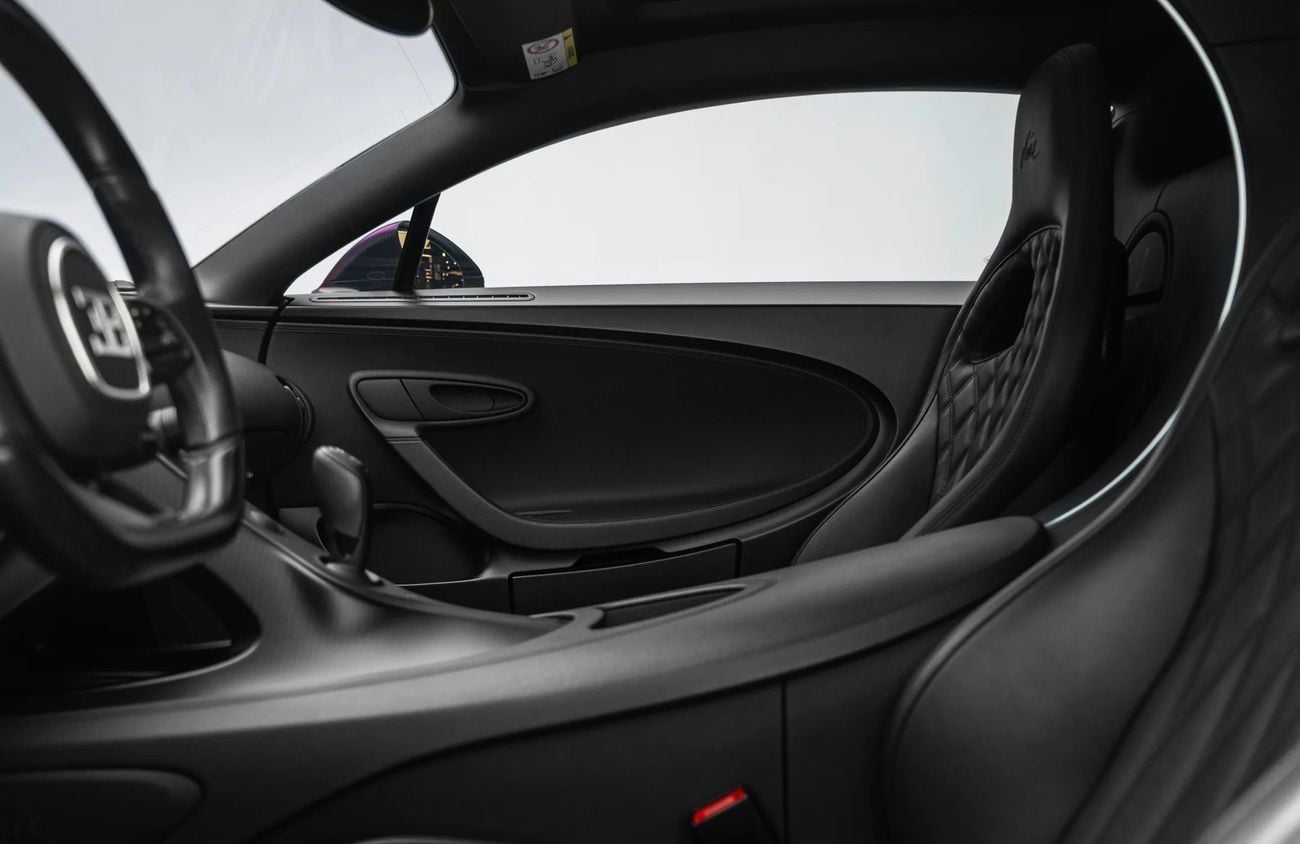 بوغاتي شيرون SPORT 8.0L W16 Quad-Turbocharged Engine