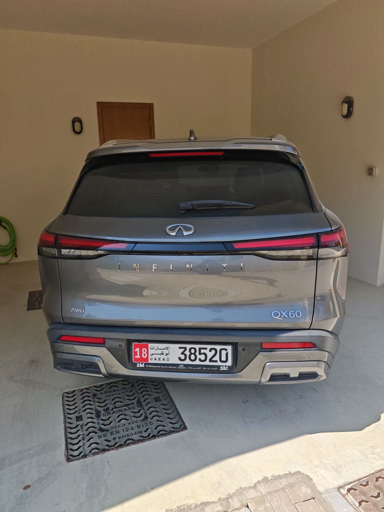 إنفينيتي QX60 LUXE