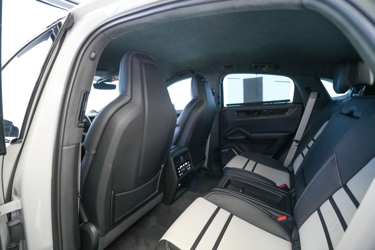 Porsche Cayenne TURBO GT