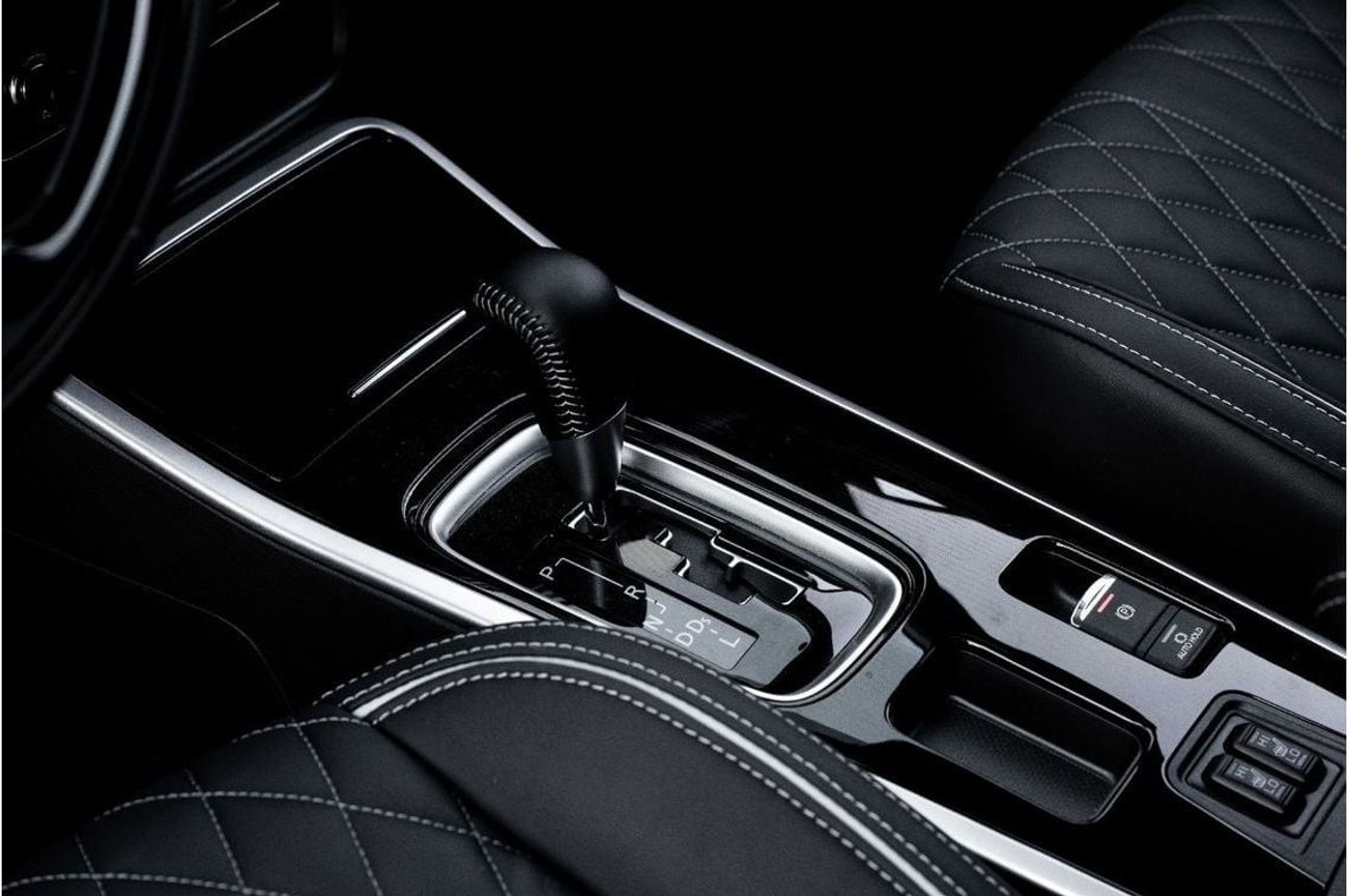 Mitsubishi Outlander Enjoy 5S! | 1,371 P.M  | 0% Downpayment | Fantastic Condition!