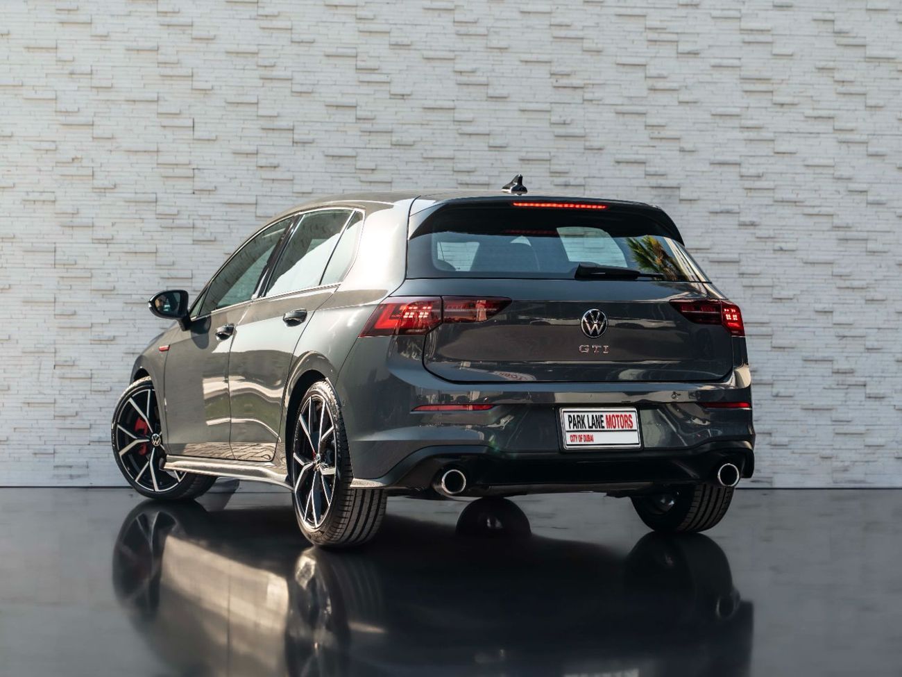 فولكس واجن جولف GTI 