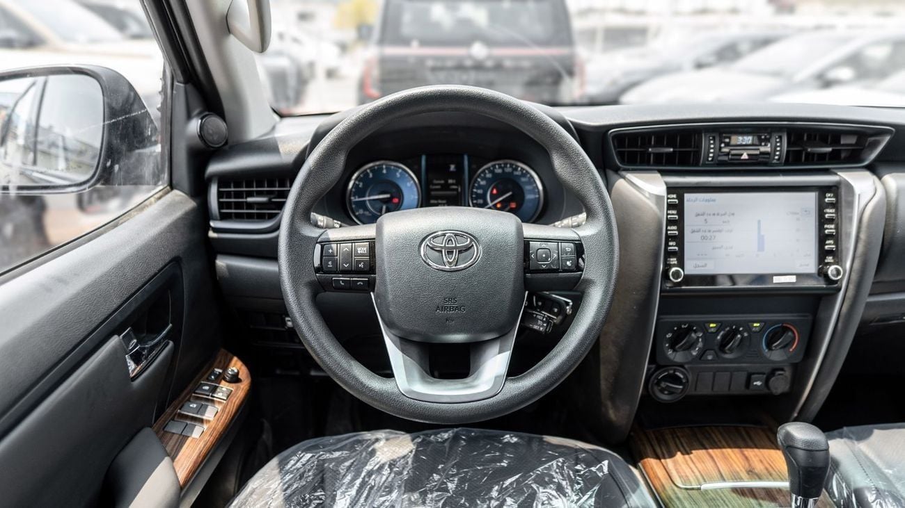 Toyota Fortuner 2025 Toyota Fortuner 2.7L AT Petrol (Black)