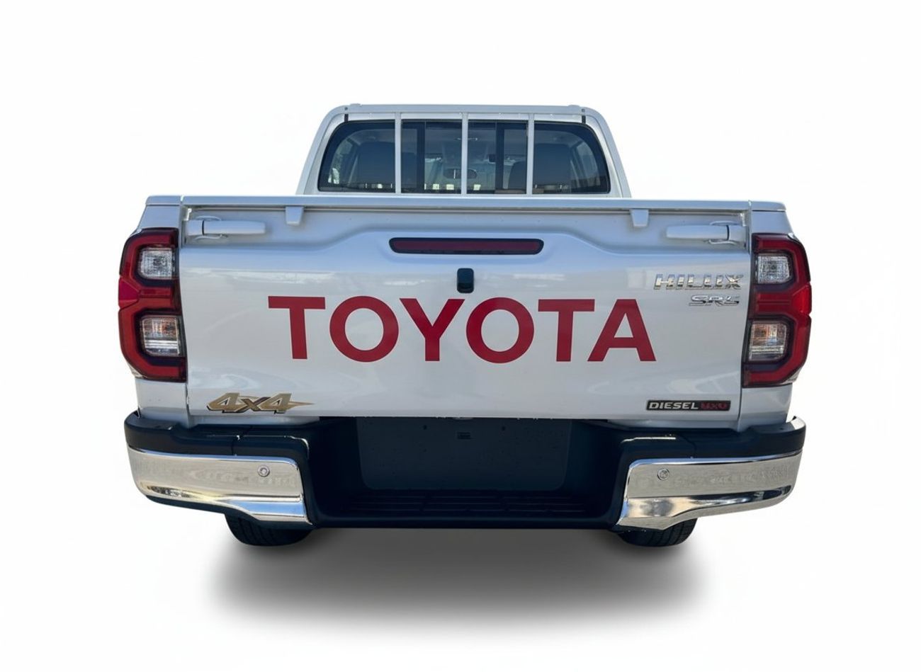 تويوتا هيلوكس Toyota Hilux 4*4 SR5 AT diesel 2025