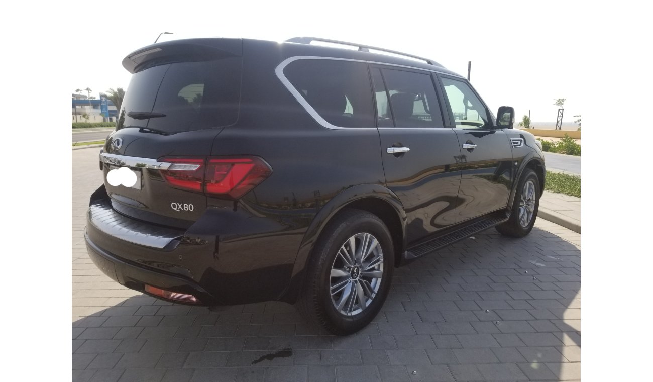 Infiniti QX80 5.6L V8 VIP