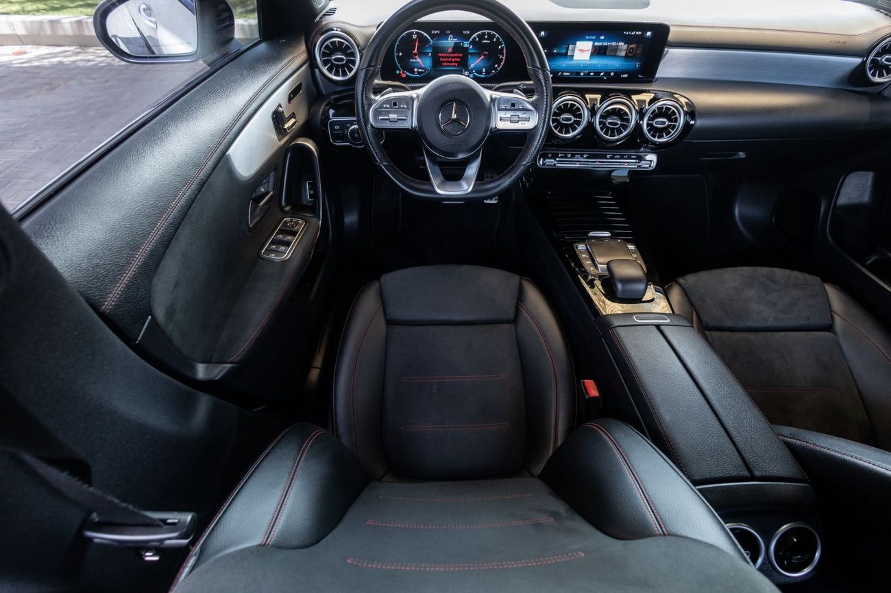 Mercedes-Benz CLA 250 AMG Premium 2.0L