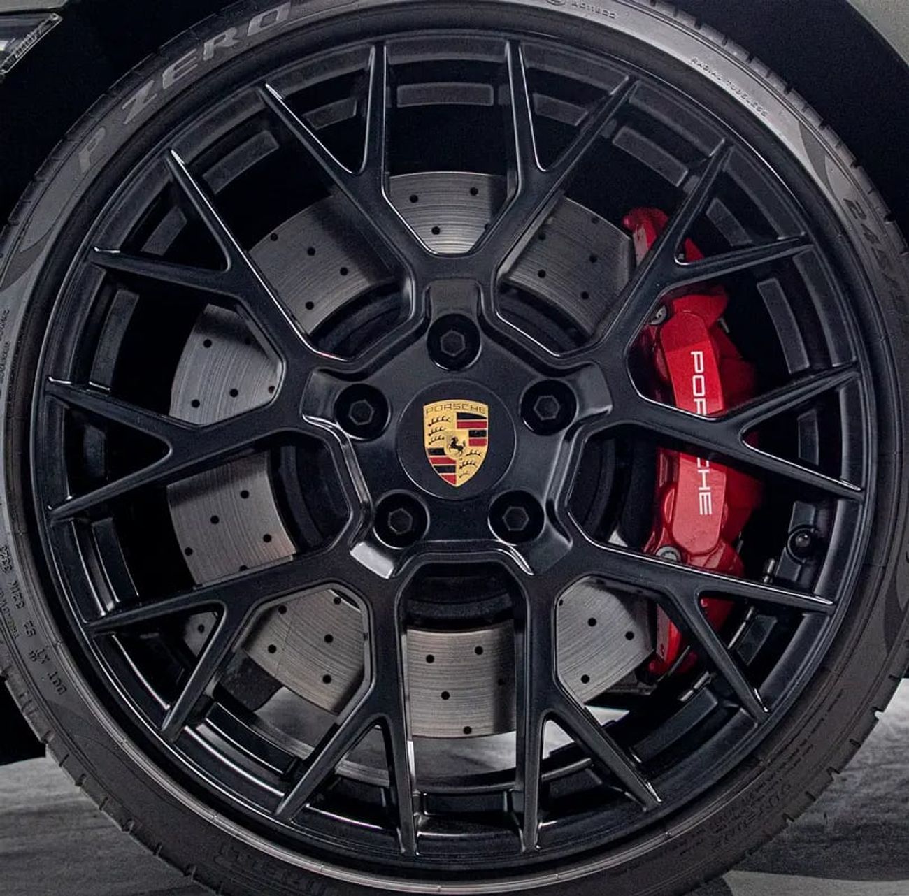 Porsche 911 Carrera GTS 3.0L (450 HP) Coupe