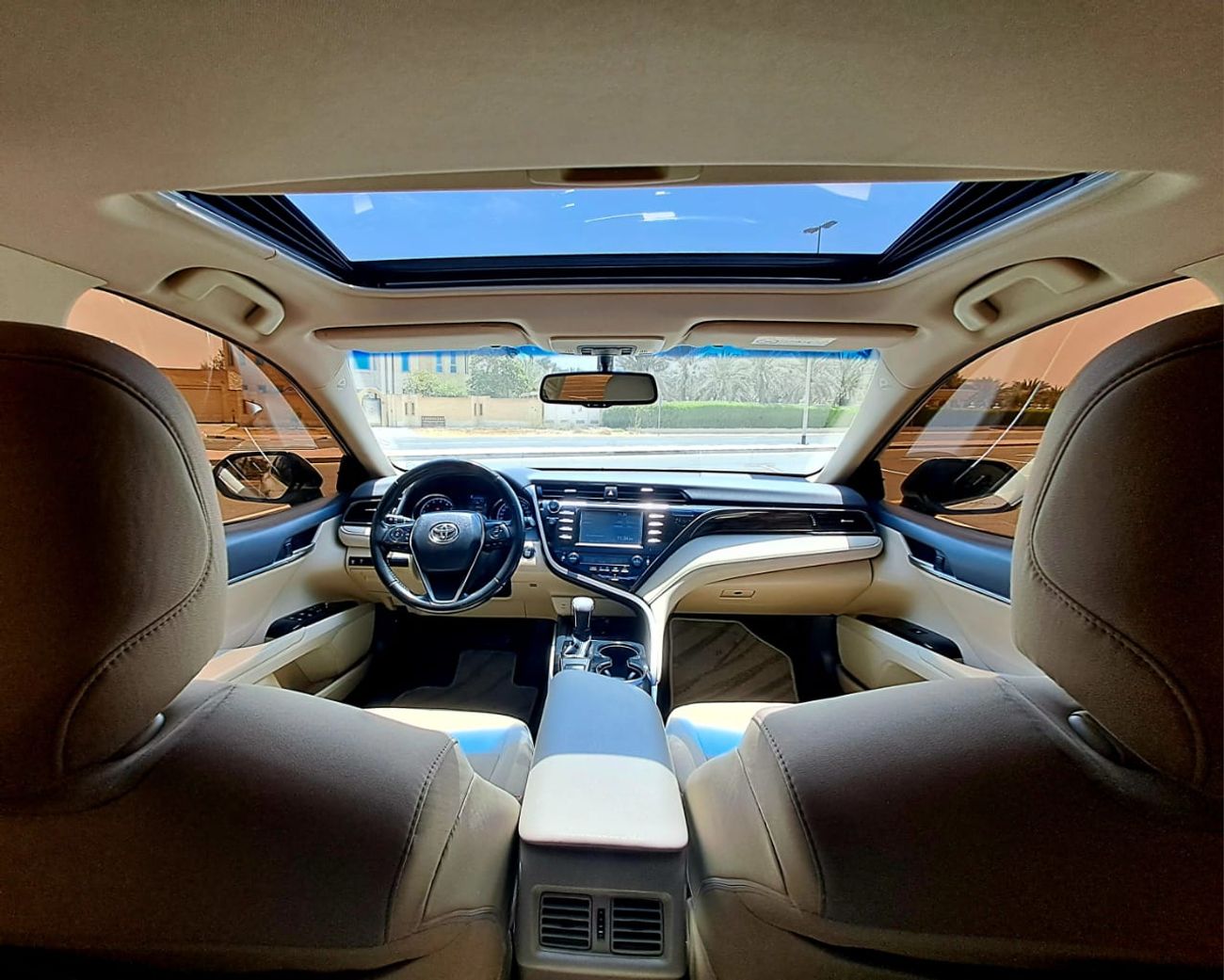 تويوتا كامري SE 2.5L (204 HP)