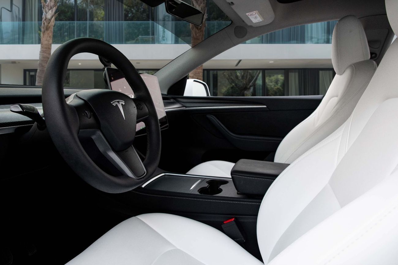 Tesla Model Y LONG RANGE | 2,546 P.M  | 0% Downpayment | IMMACULATE || ONE OWNER!