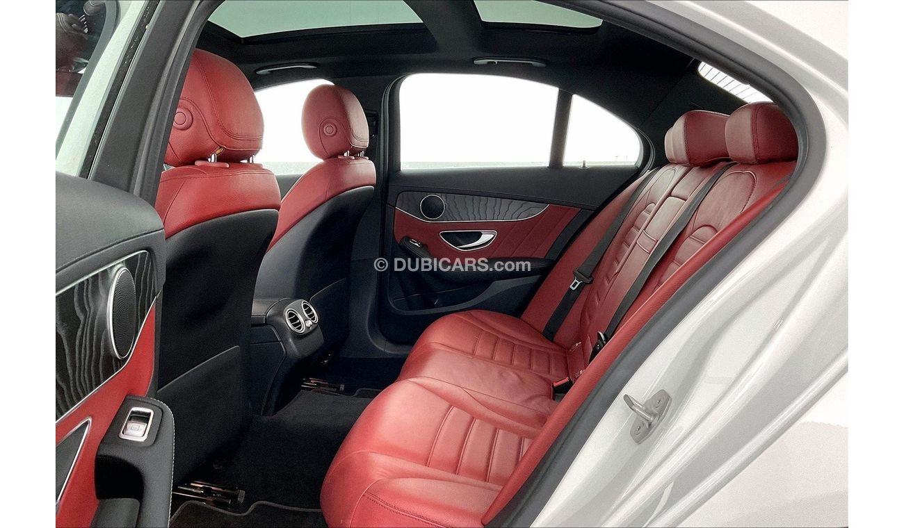 Mercedes-Benz C 200 Premium (AMG Line)