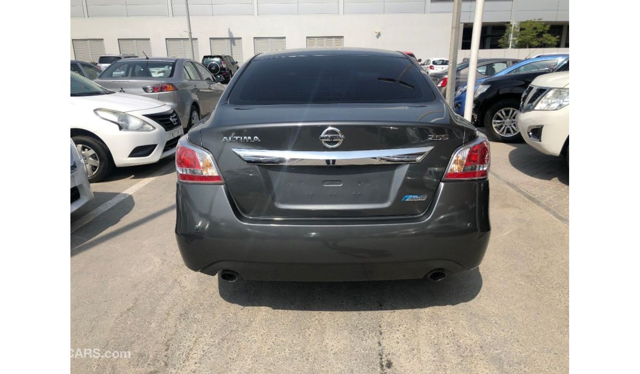 Nissan Altima