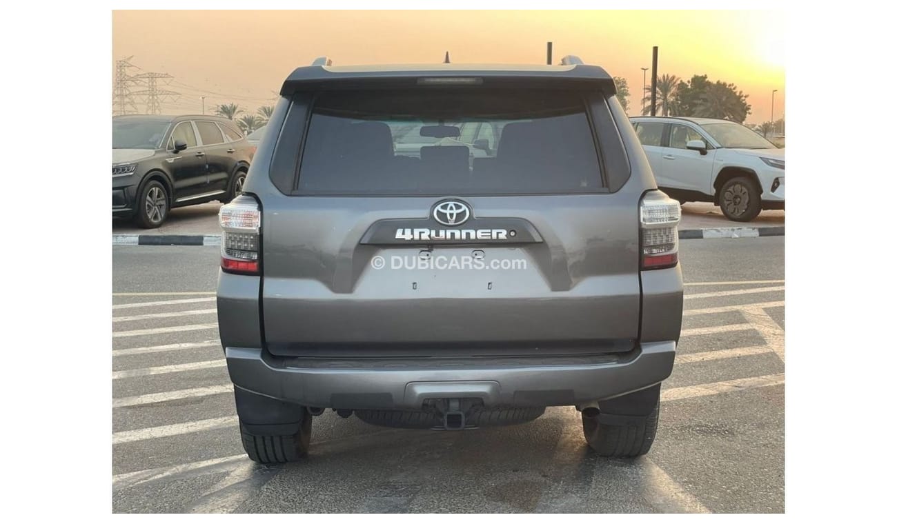 Toyota 4Runner *Offer*2018 Toyota 4Runner SR5 Premium -7 Seater - 4.oL V6 /  - UAE PASS