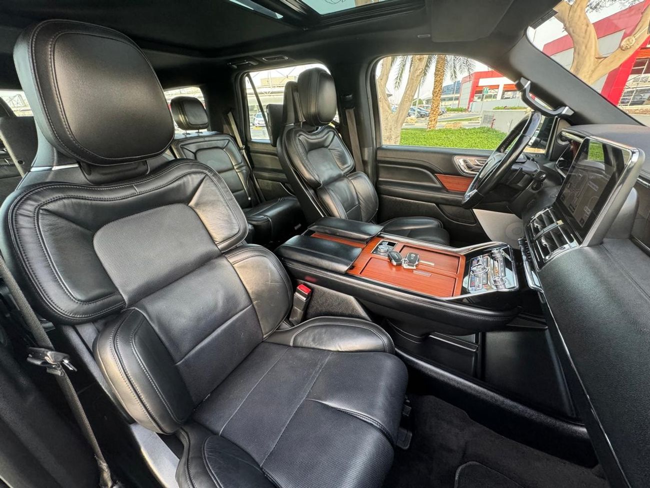 Lincoln Navigator Reserve LINCOLN NAVIGATOR 2018 GCC FULL SERVICE HISTORY