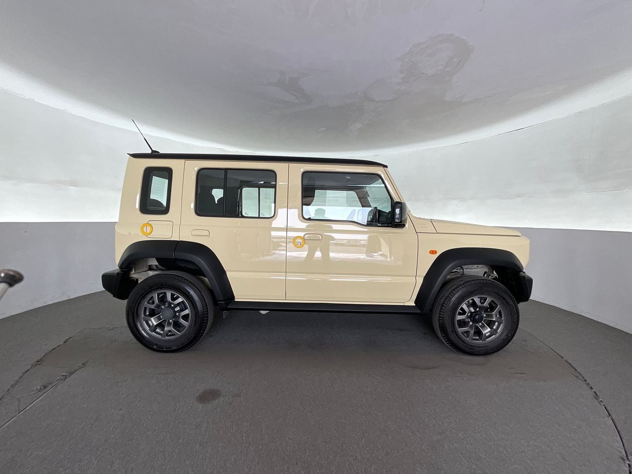 سوزوكي جيمني GLX | شامل الضمان | 0 ﺪﻔﻋﺓ ﺃﻮﻟﻯ