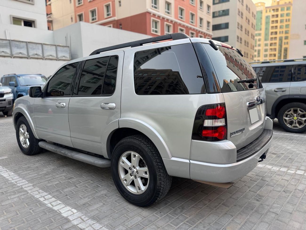 Ford Explorer FORD EXPLORER XLT 2010 - V6 4WD - WELL MENTAINED