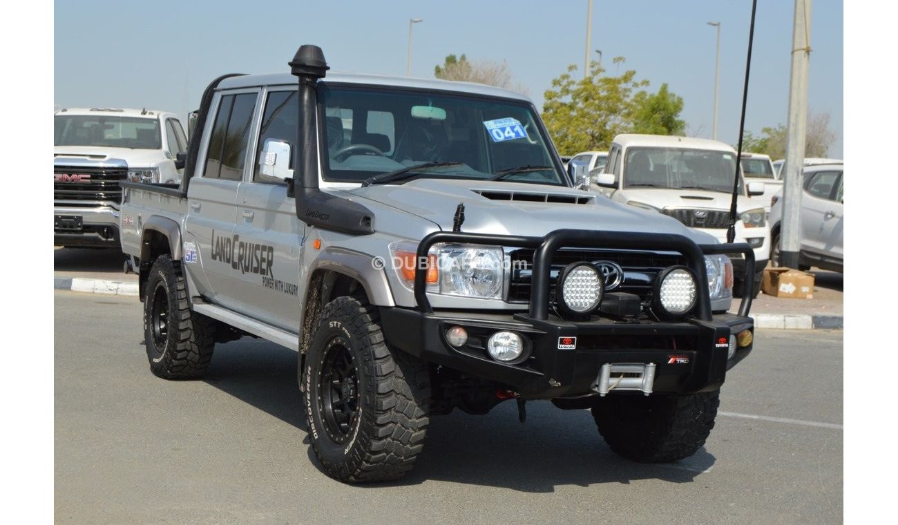 Toyota Land Cruiser Pick Up 1VD engine V8 Diesel full option clean car