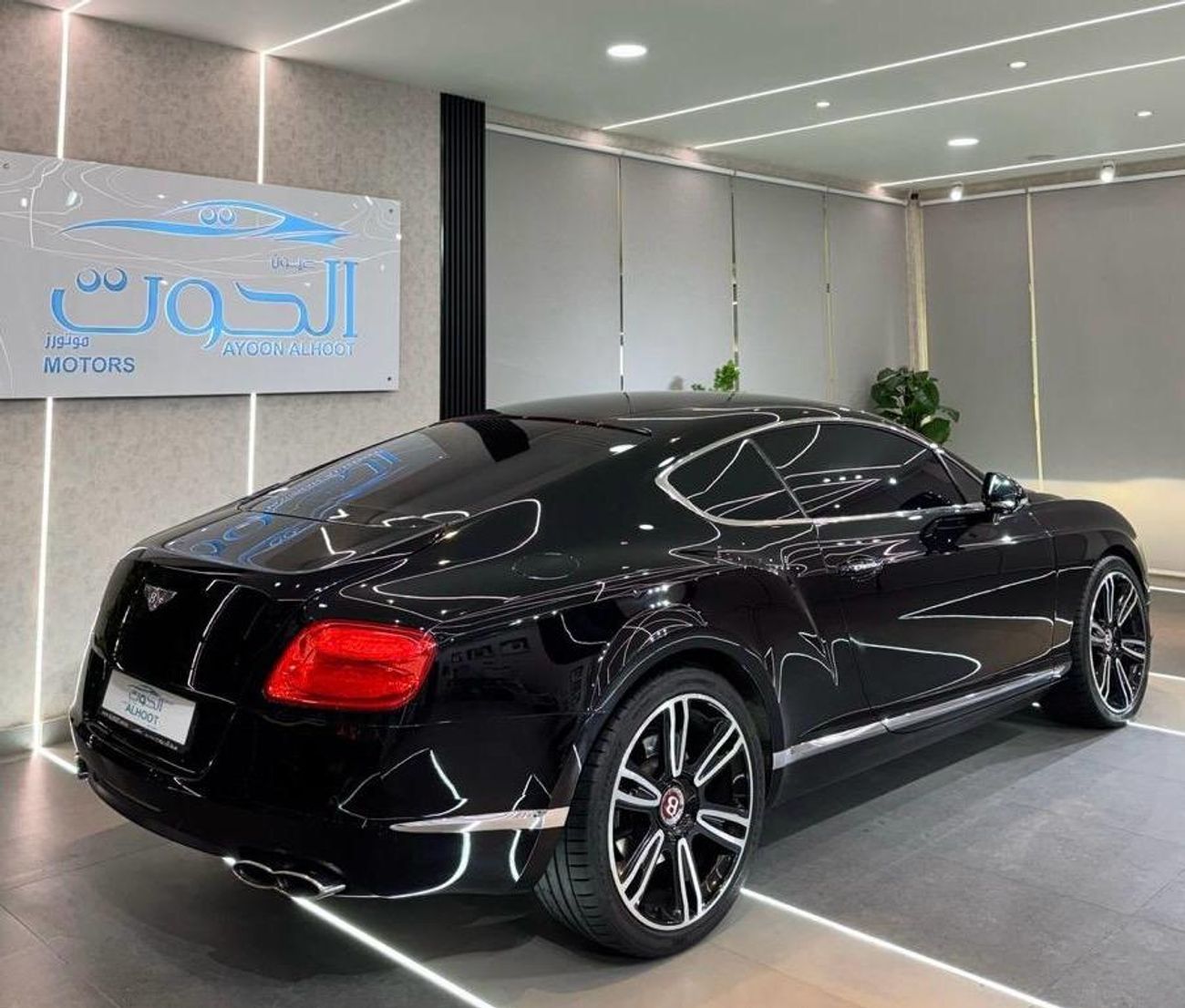 Bentley Continental GT LOVELY BENTLY CONTINENTAL GT V8 || TOP RANGE || GCC || FREE ACCIDENT