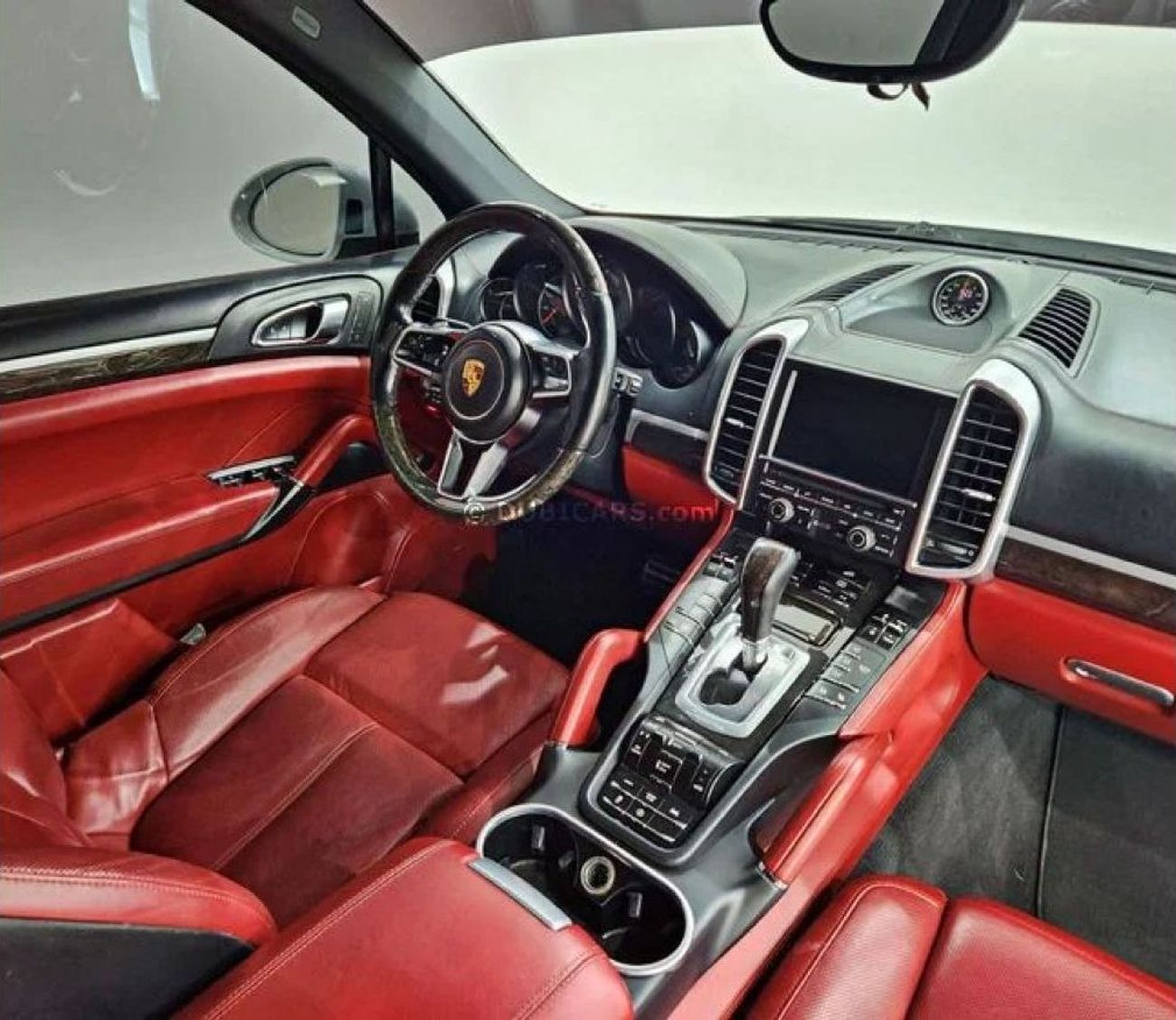 بورش كايان 3.6L-V6-2015-Full Option-Perfect condition-Bank Finance Available