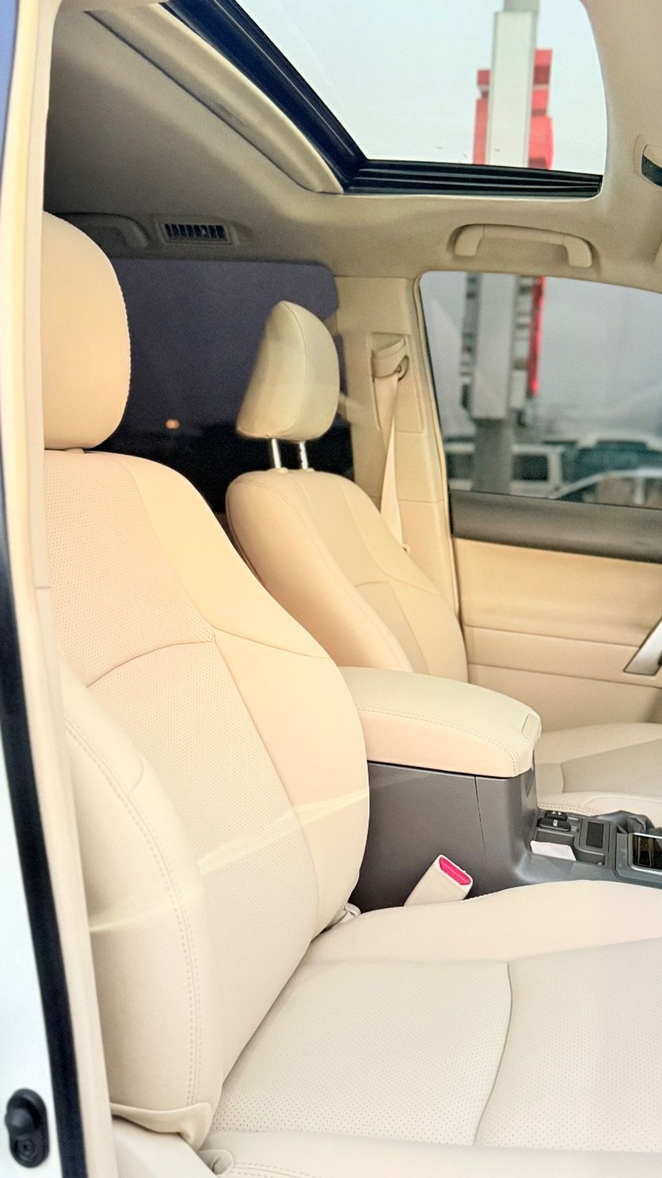 تويوتا برادو 2019 VXR V6 4.0L GCC Specification In Excellent Condition