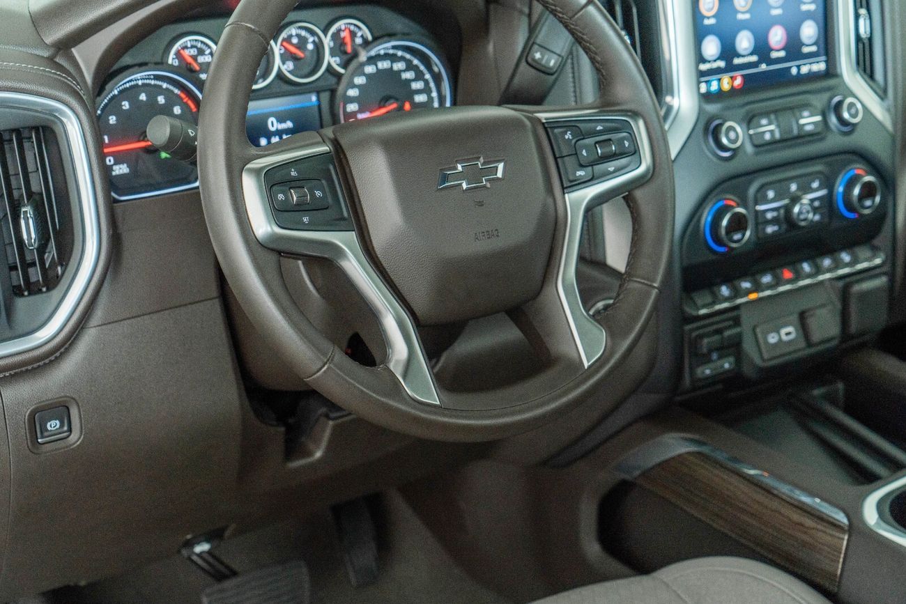 Chevrolet Silverado LT Trail-boss Z71  5.3