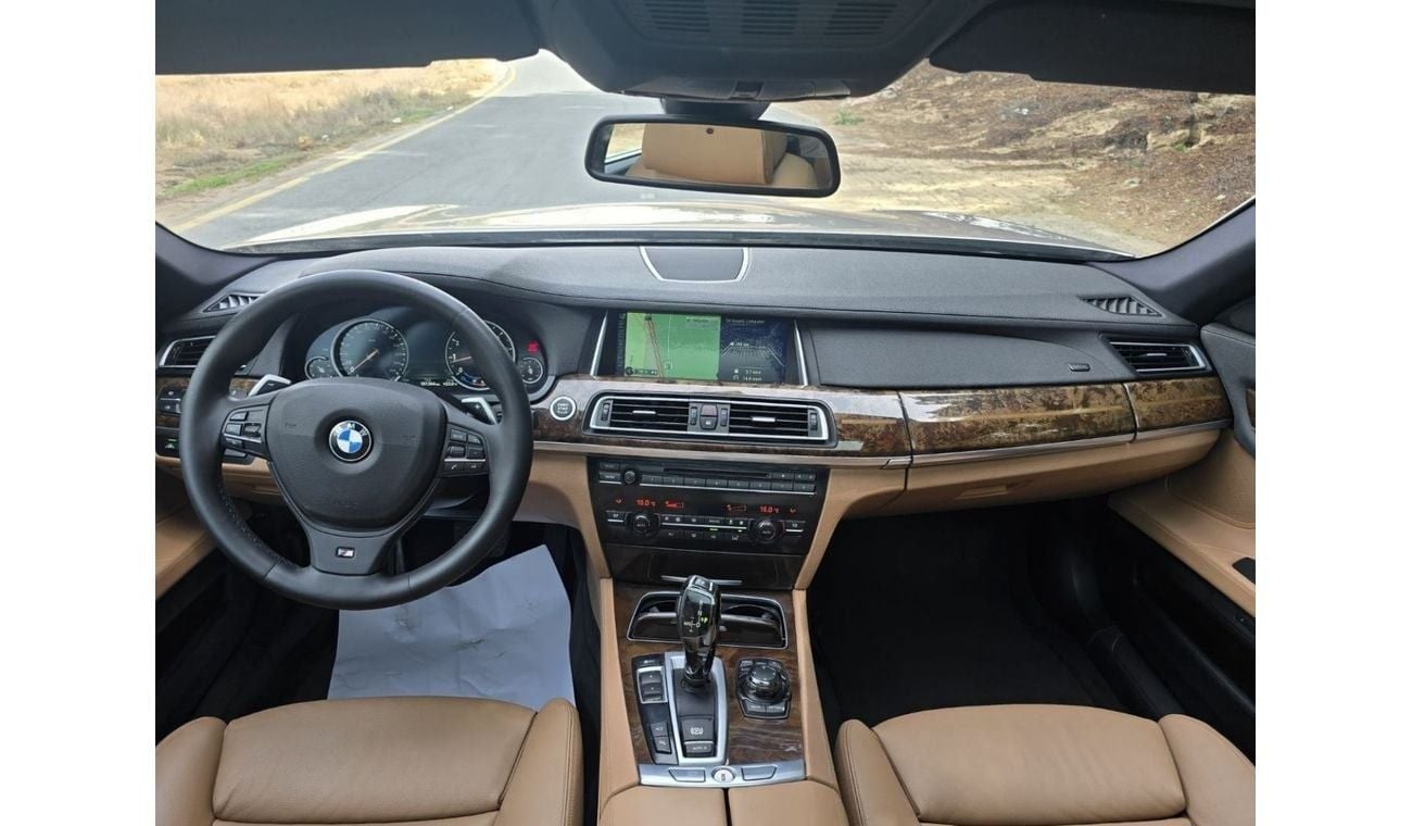 BMW 730Li Middle East Edition 4.0L BMW 730 LI 2013 GCC FULL OPITION // PERFECT CONDITION