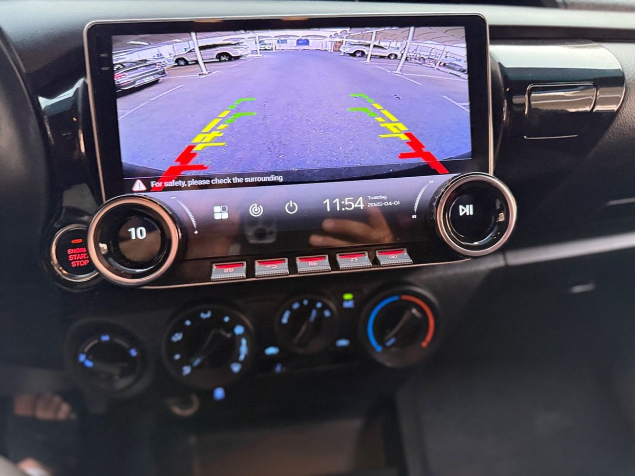 تويوتا هيلوكس GLX 2.7L Double Cab Utility A/T