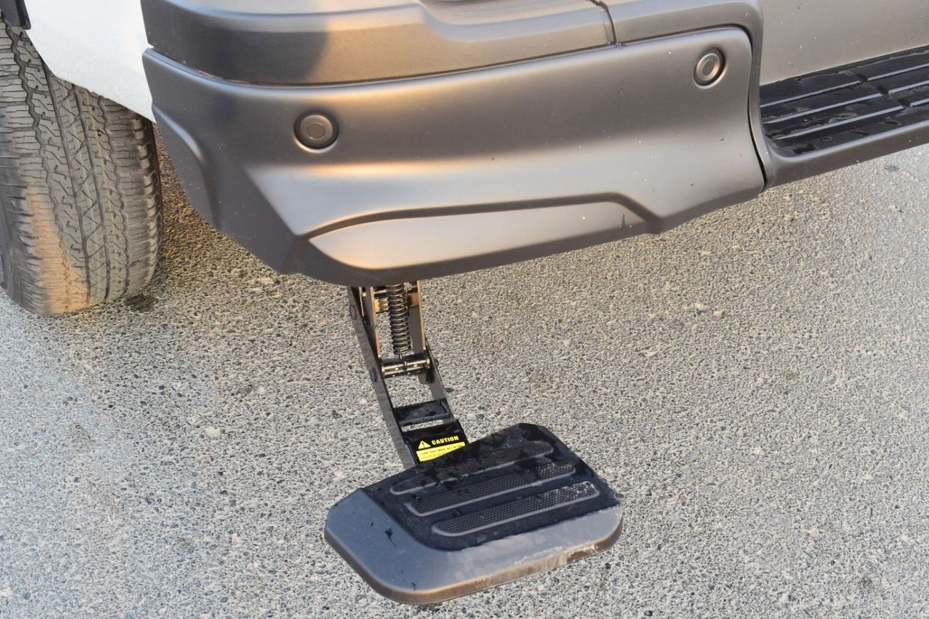 تويوتا هيلوكس Hilux GR 4.0 2024