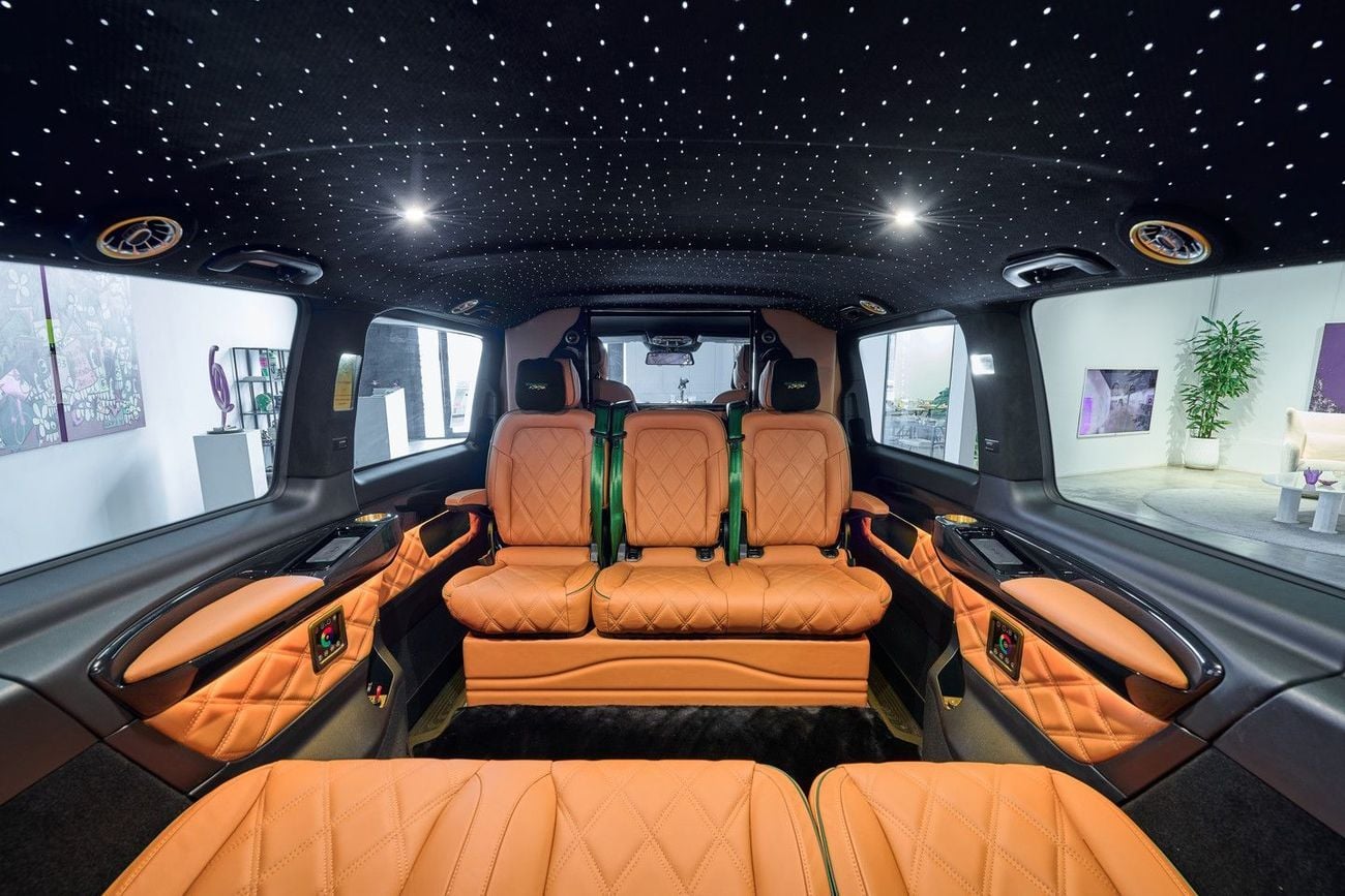 مرسيدس بنز V 300 2026 “L’ENTOURAGE” - Handcrafted by ROYAL CUSTOMS in Dubai (5 Year Warranty)