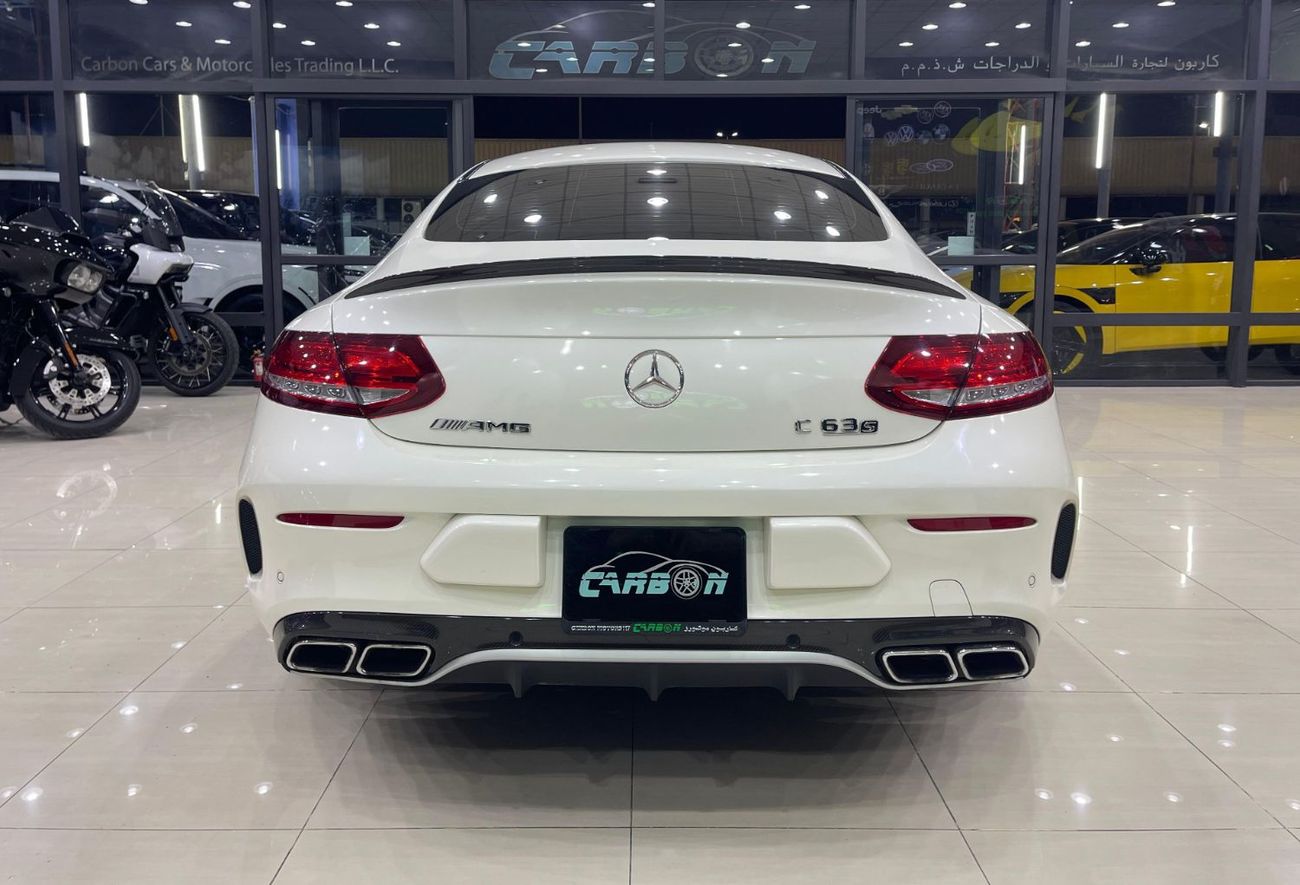 Mercedes-Benz C 63S AMG Std 4.0L Coupe