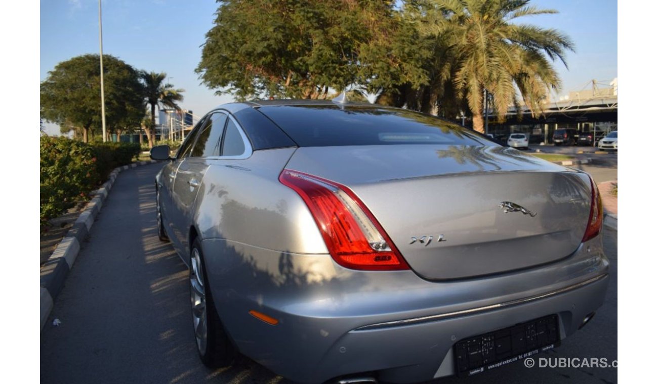 Jaguar XJ L 2013 LUXURY GCC SPECS FULL SERVICE HISTORY