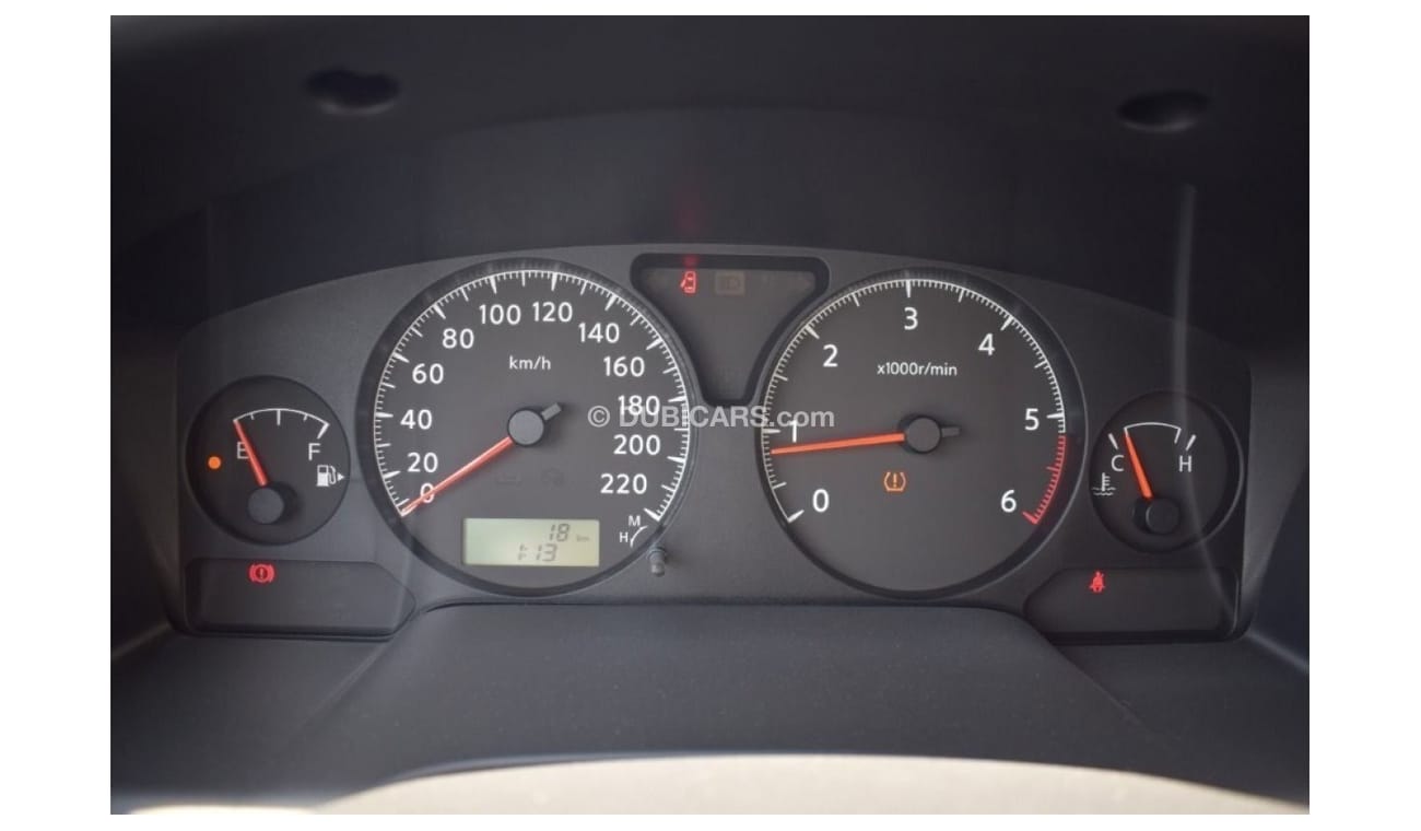 نيسان باترول سفاري Nissan patrol Safari Manual Transmission Gcc Full Option