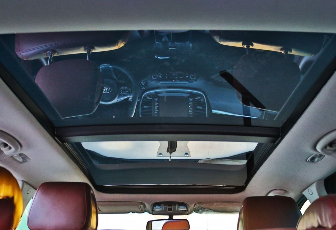 Kia Sorento SX 2017 (GCC ) very good condition without accident