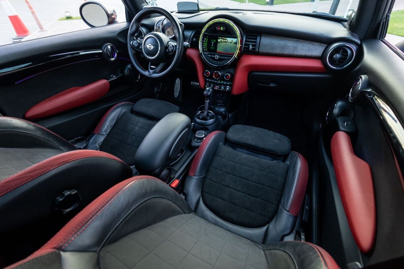 Mini Cooper MINI Hatch John Cooper Works 2018 GCC specs for 952.00 AED monthly