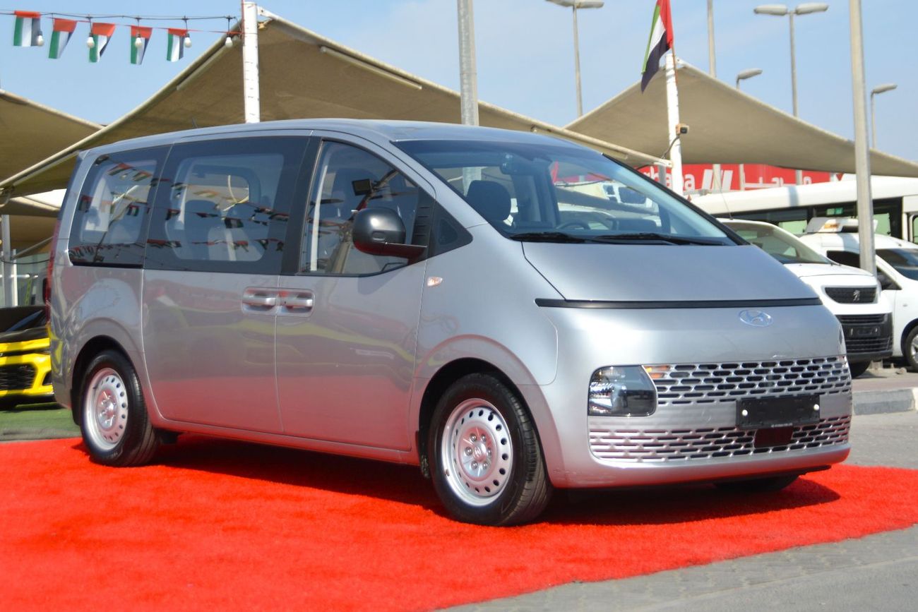 Hyundai Staria DIESEL 11 SEATS