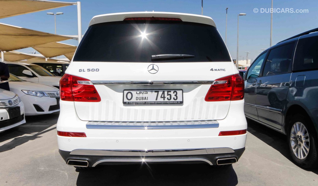 مرسيدس بنز GL 500 4 Matic - خليجي - كامل المواصفات - بدون دفعة اولى