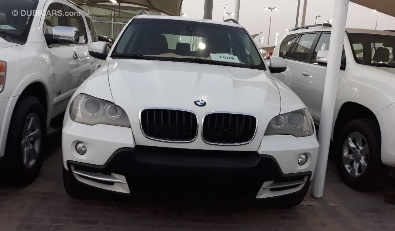 بي أم دبليو X5 2009 Gulf Specs Car very good condition