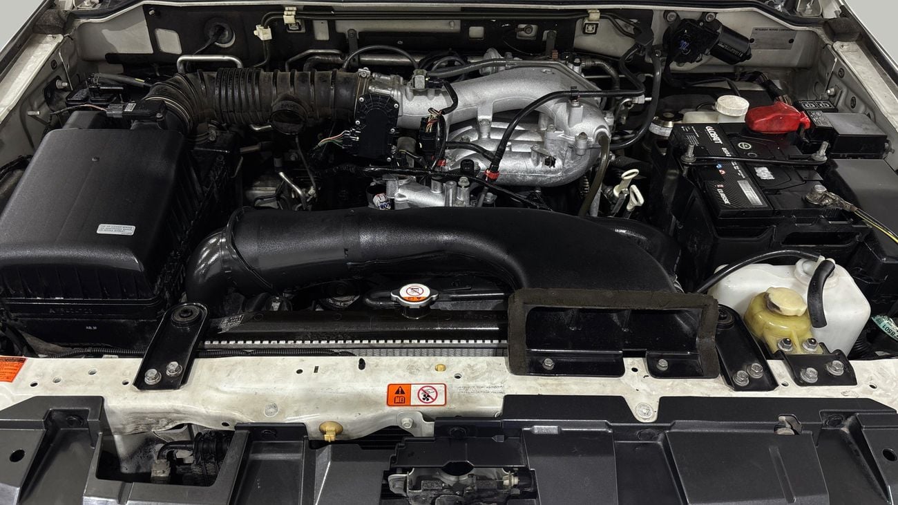Mitsubishi Pajero GLS MIDLINE 2019 | AED 699/Month | 0 DP | 30 Day Return | Warranty | Service History