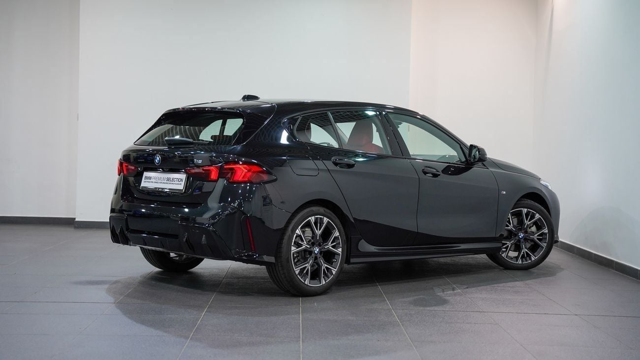 BMW 118i PURE