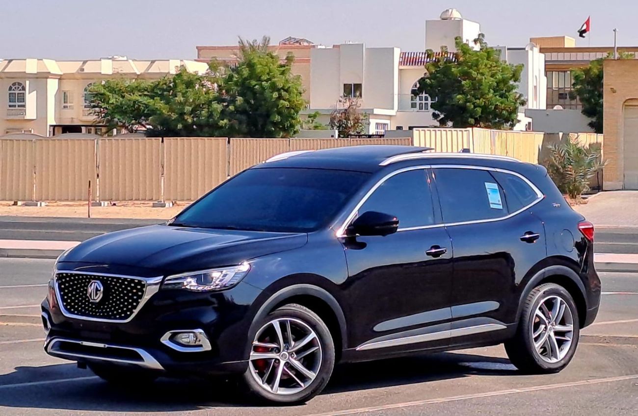 MG HS Luxury 2.0L 780-Monthly l GCC l Panoramic, Cruise, Leather l Accident Free