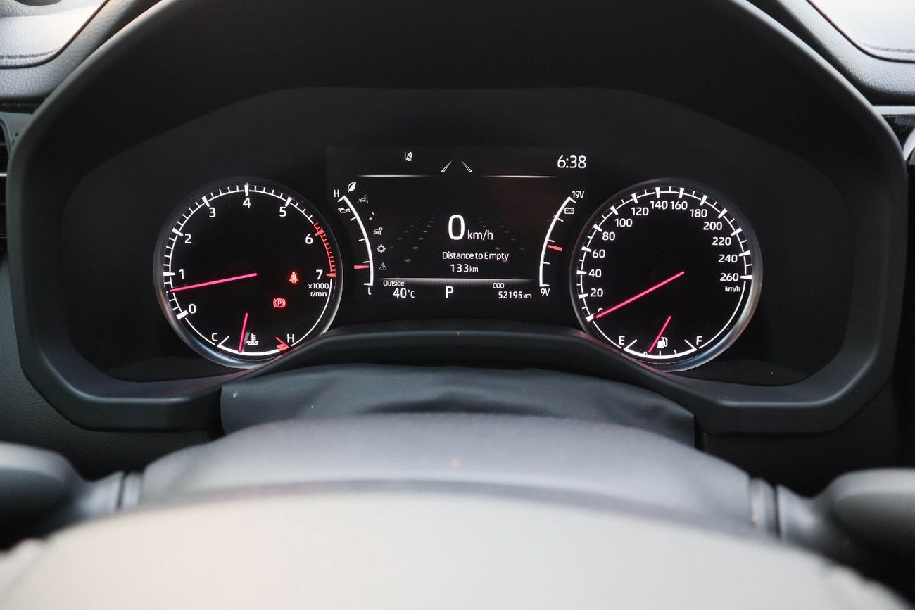 Toyota Land Cruiser VXR 3.5L 2023 Toyota Land Cruiser VXR (3.5L Twin-Turbo V6, Full Option, White Exterior, Red Interior