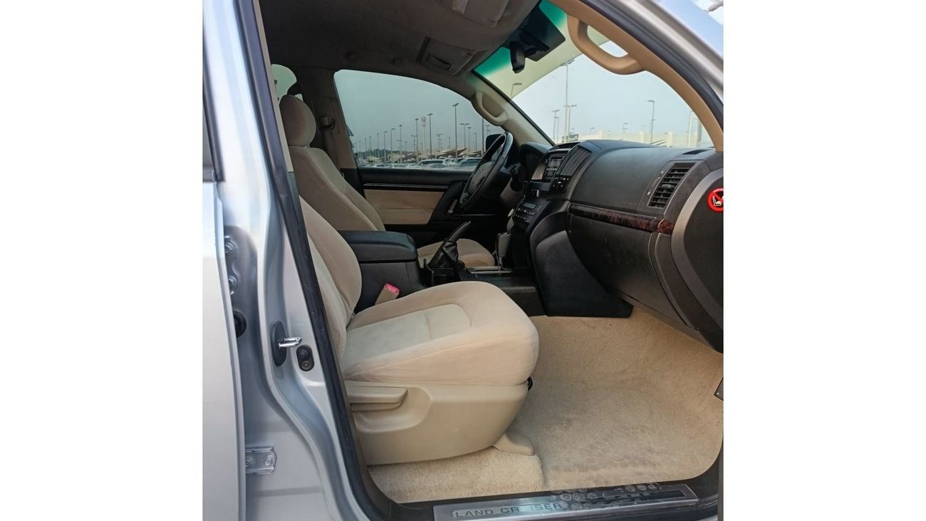 تويوتا لاند كروزر