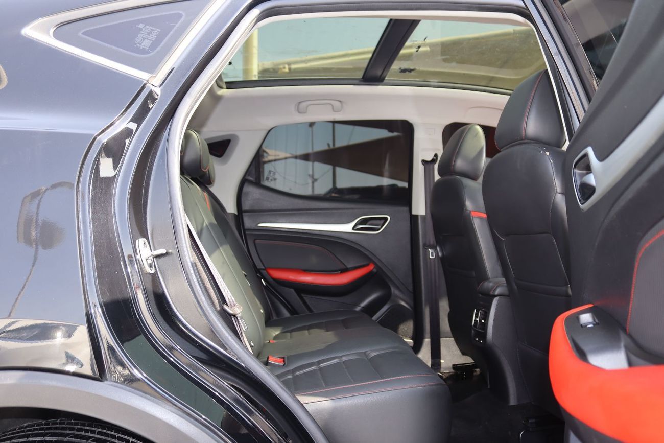 أم جي ZS MG ZS 2023 Full option - GCC- In excellent condition -Engine 1.5L - KM 86000 - PRICE 45000 AED