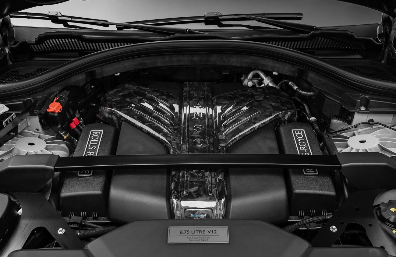 Rolls-Royce Cullinan 6.75L V12 Twin-Turbocharged Engine