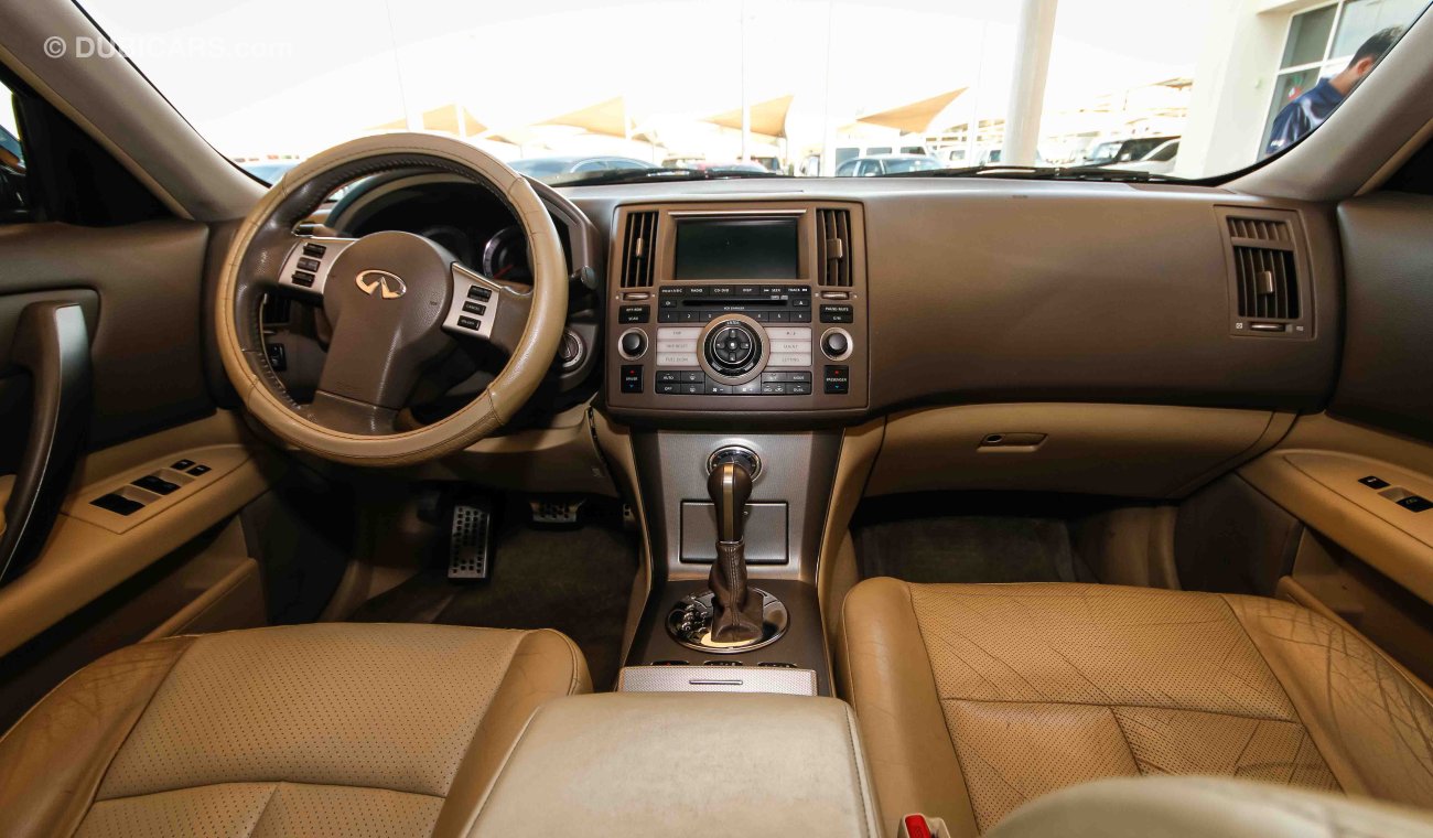 Infiniti FX35