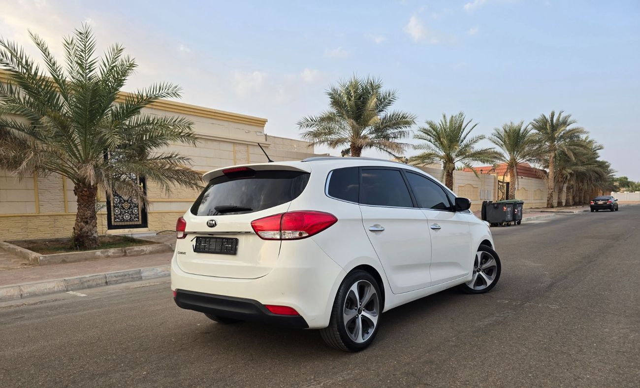 Kia Carens EX Deluxe 2.0L