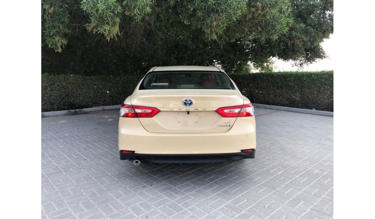 Toyota Camry LE Hybrid 2.5L (TAKCI)