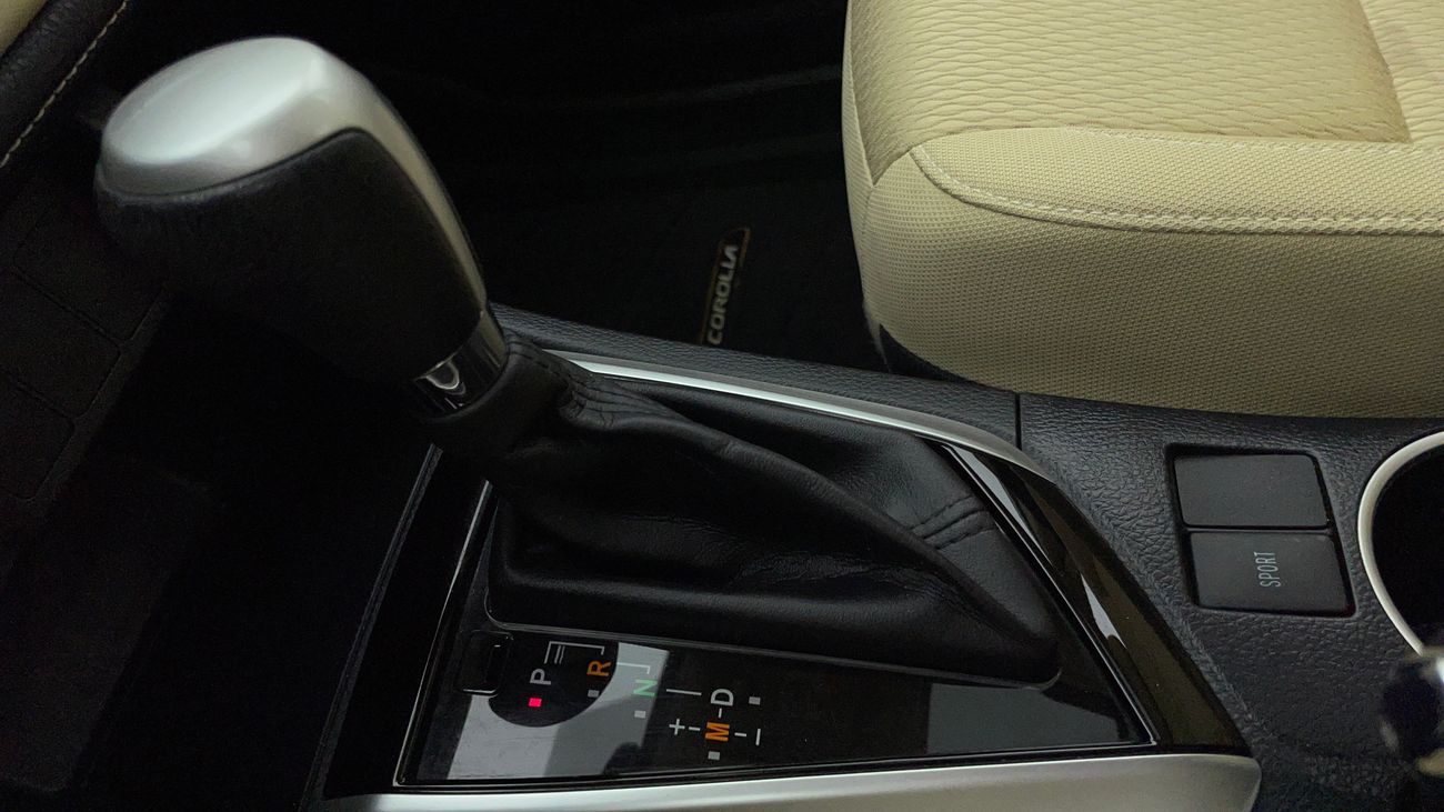 تويوتا كورولا LIMITED 2 | بدون دفعة مقدمة | اختبار قيادة مجاني للمنزل