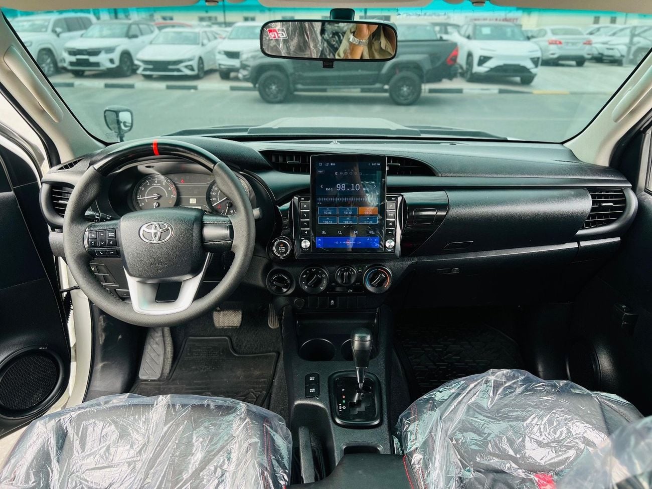 تويوتا هيلوكس GL 2.7L Double Cab Utility