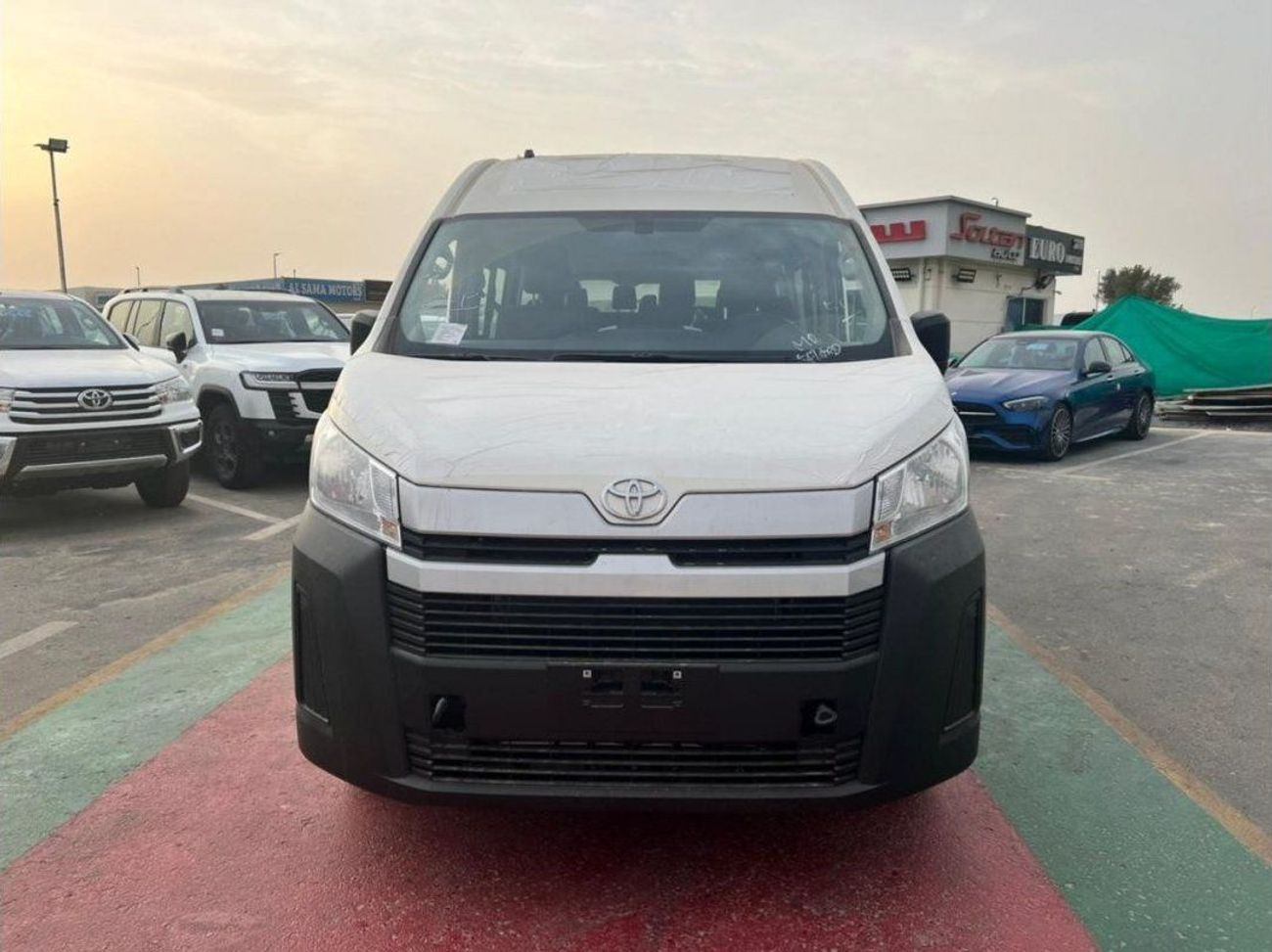 تويوتا هاياس High Roof New shape Black pumber 2.8L M/T DIESEL 2026 MODEL
