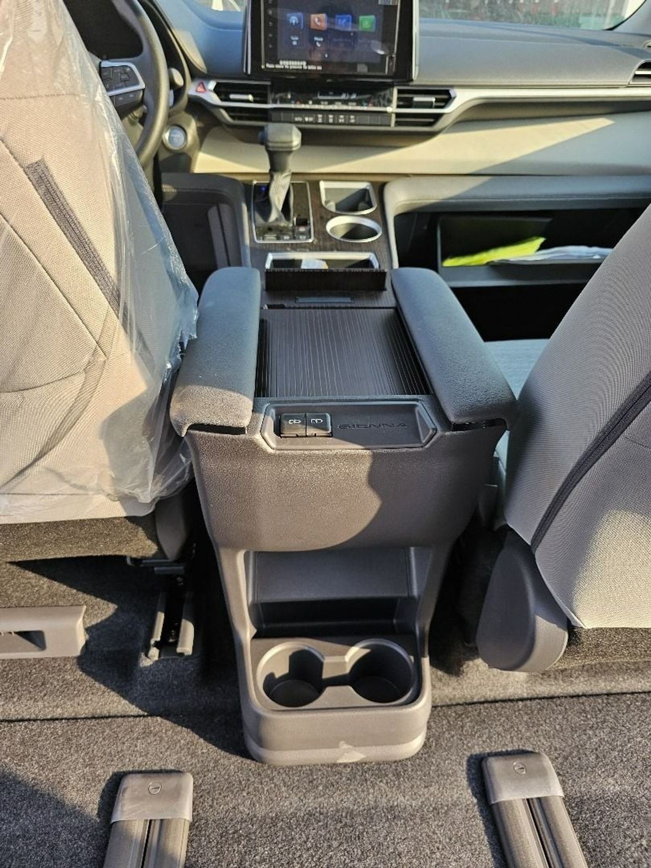 Toyota Sienna 2023 Toyota Sienna 2.5L Comfort Hybrid